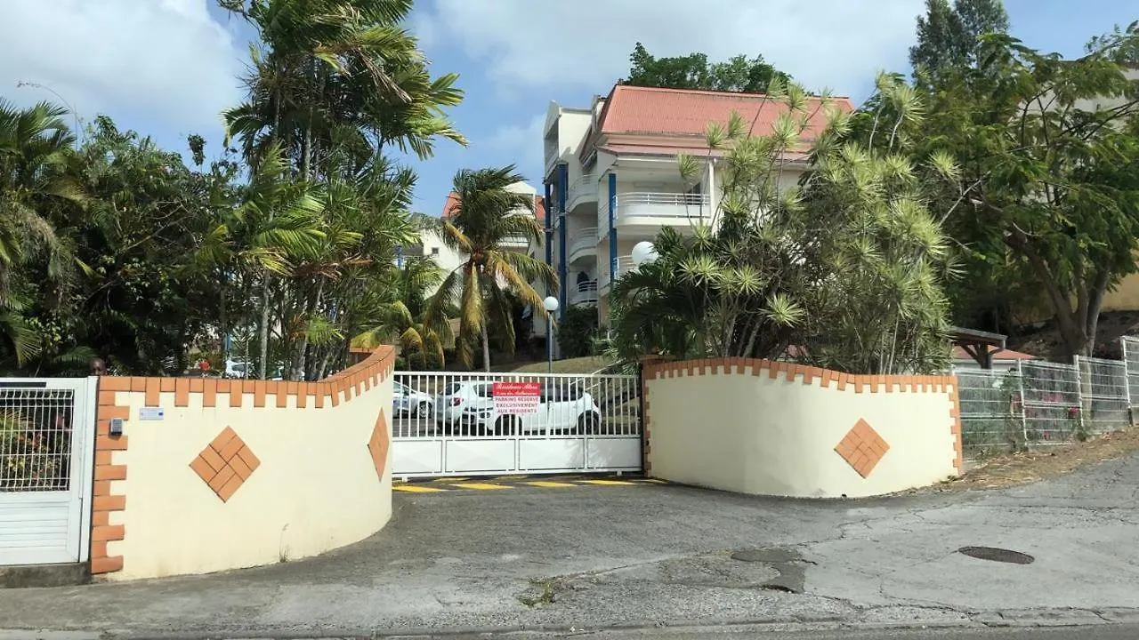 Studio De Charme Vue Mer 2 Personnes Entierement Renove Les Trois-Ilets